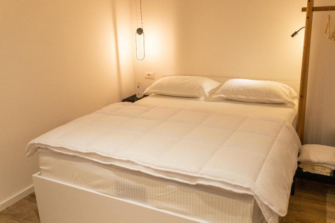 Blloku Studio Apartament Τίρανα Εξωτερικό φωτογραφία